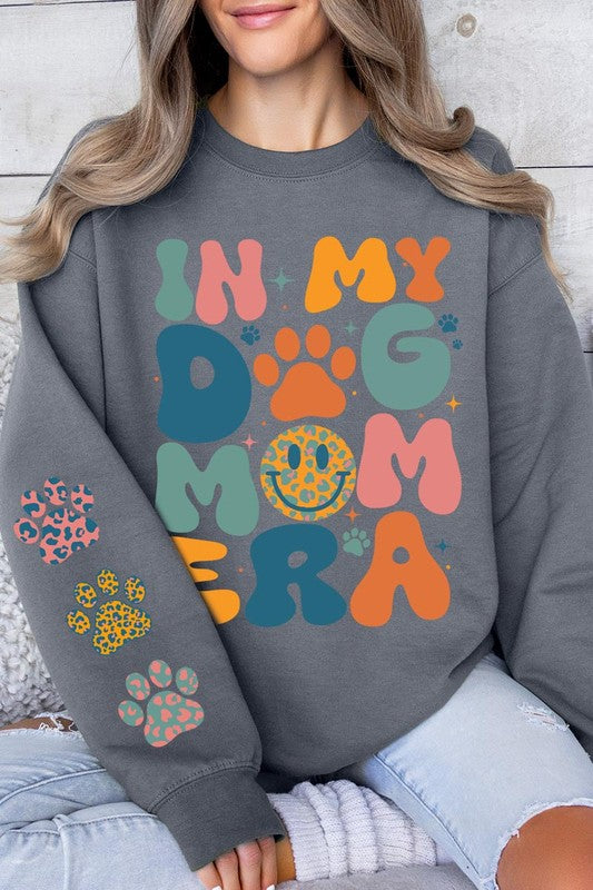 My Dog Mom Era Sleeve Graphic Fleece Sweatshirt